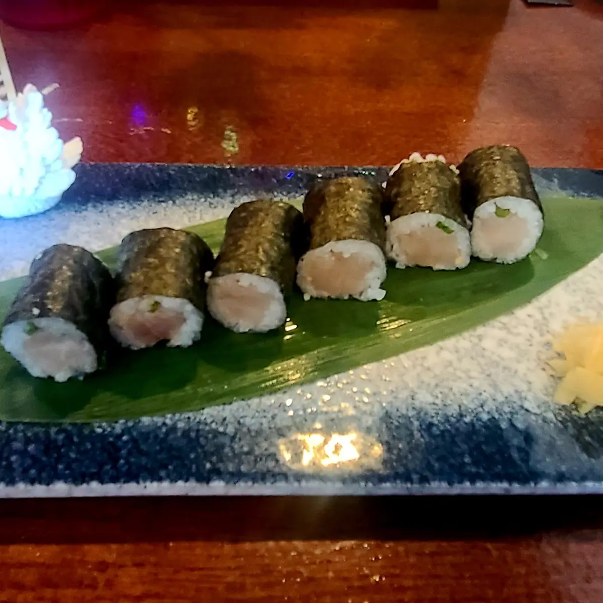 Yellowtail Scallion Roll