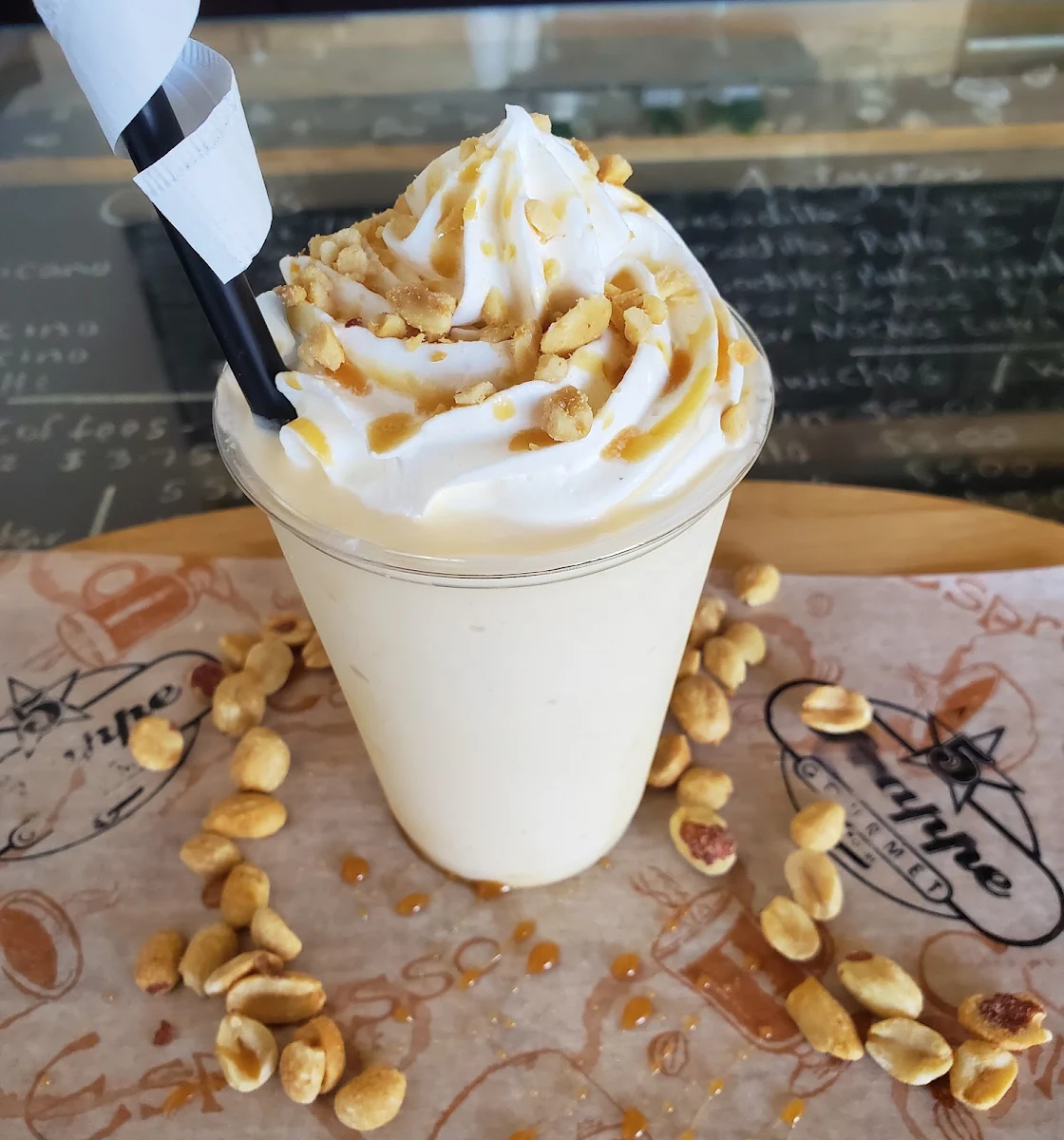 Salted Caramel & Peanuts Frappe
