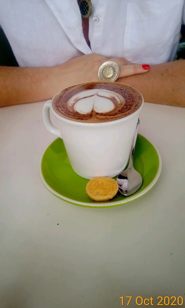 Large Mocha, Wayne's Place