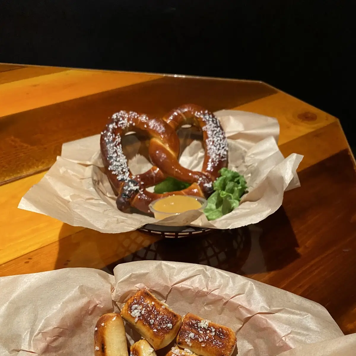 Hot Pretzel Bites