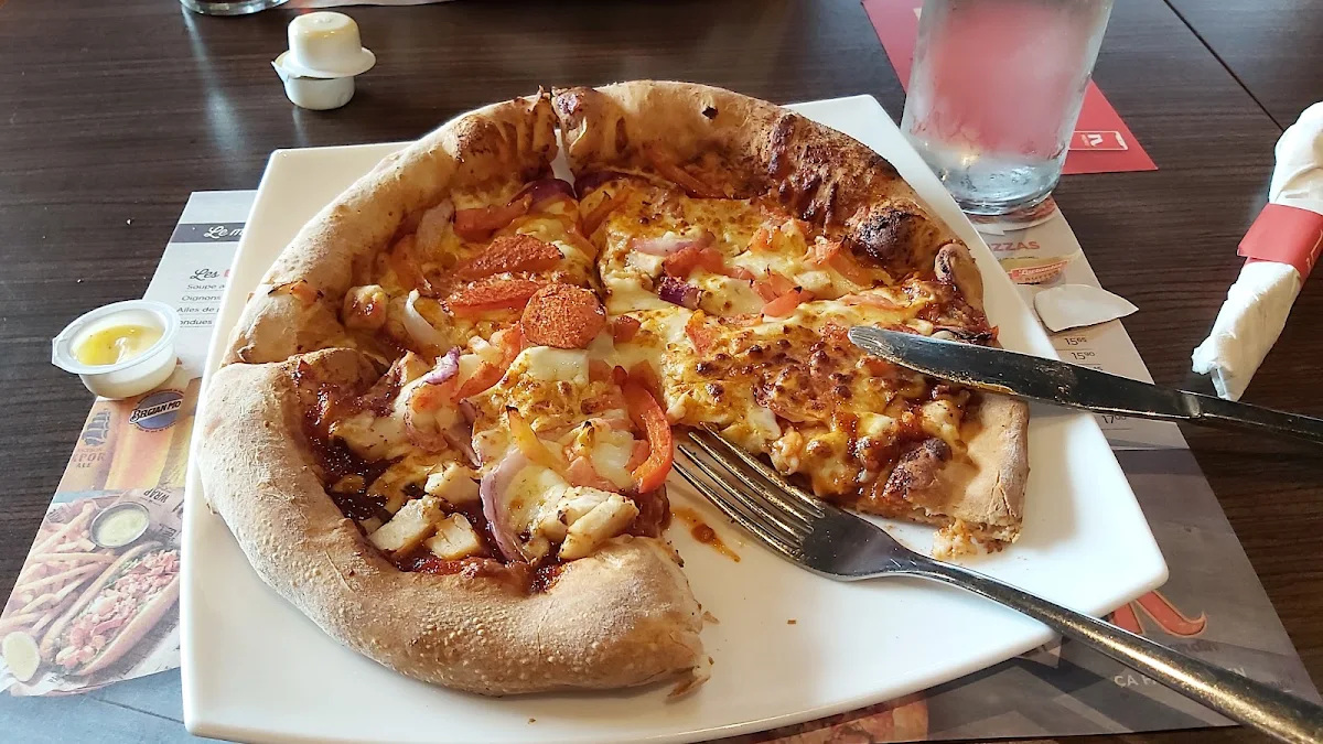 Pizza Poulet BBQ, Restaurant Normandin Orsainville