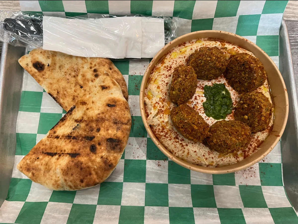 Hummus Falafel
