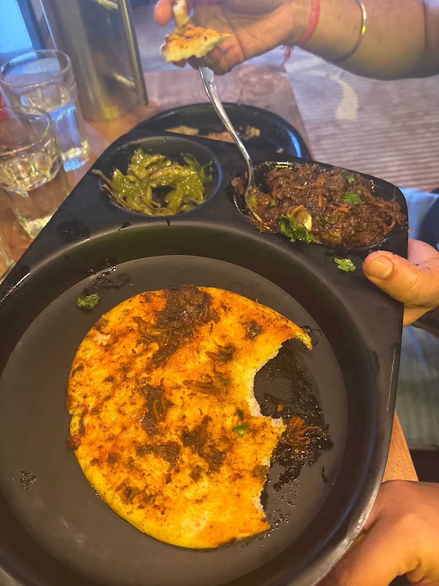 Nutri Kulcha, Amritsari Chatore