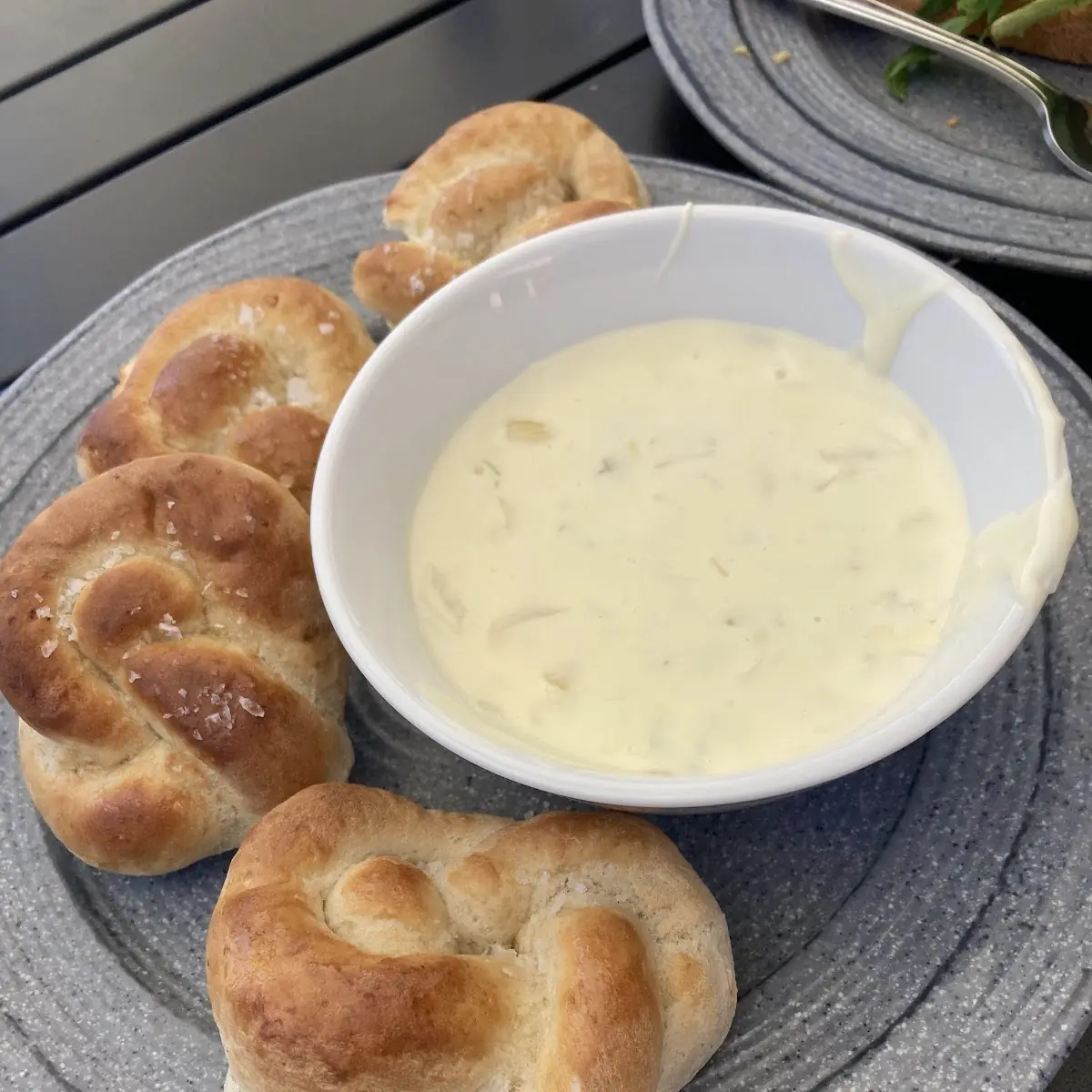 Pretzel Knots