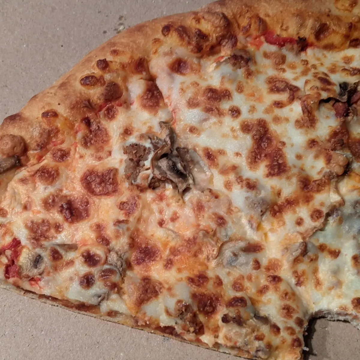 Custom Pizza Pepperoni Italian Sausage Bacon Jalapeno's Red Onions