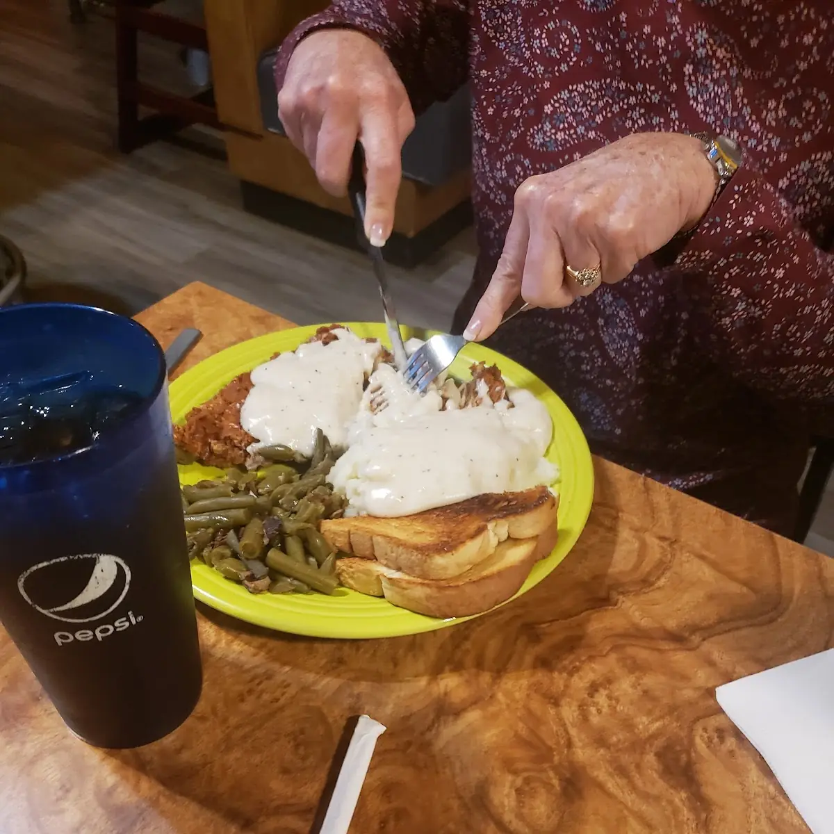 Fried Chicken Mashed Potatoes and Gravy Green Beans
