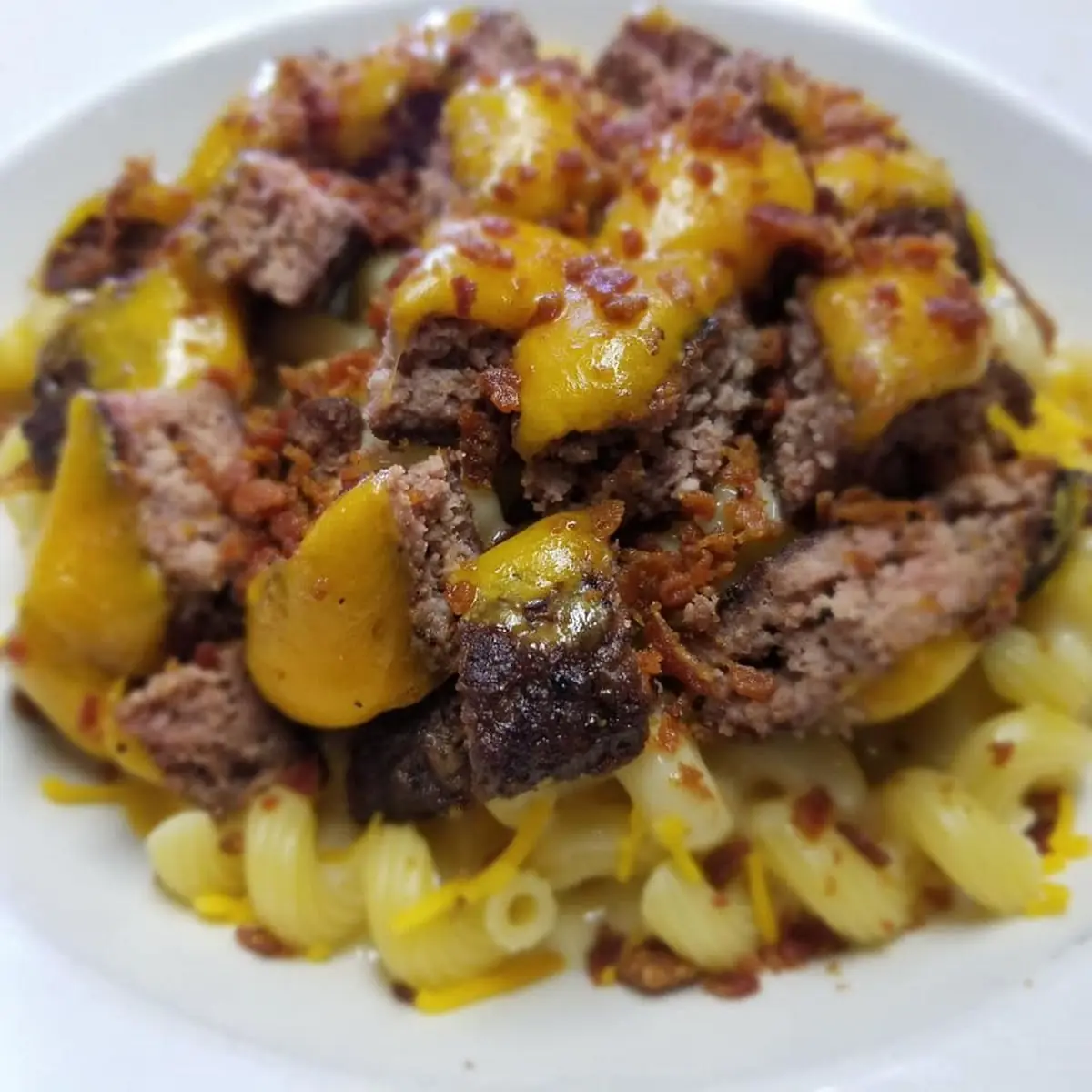 Bacon Cheeseburger Mac N Cheese