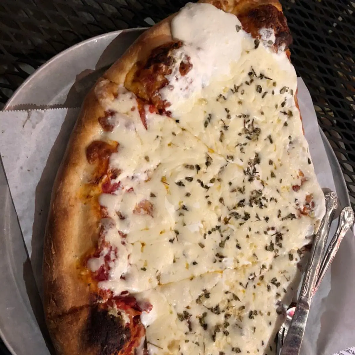 White Cheese Pizza