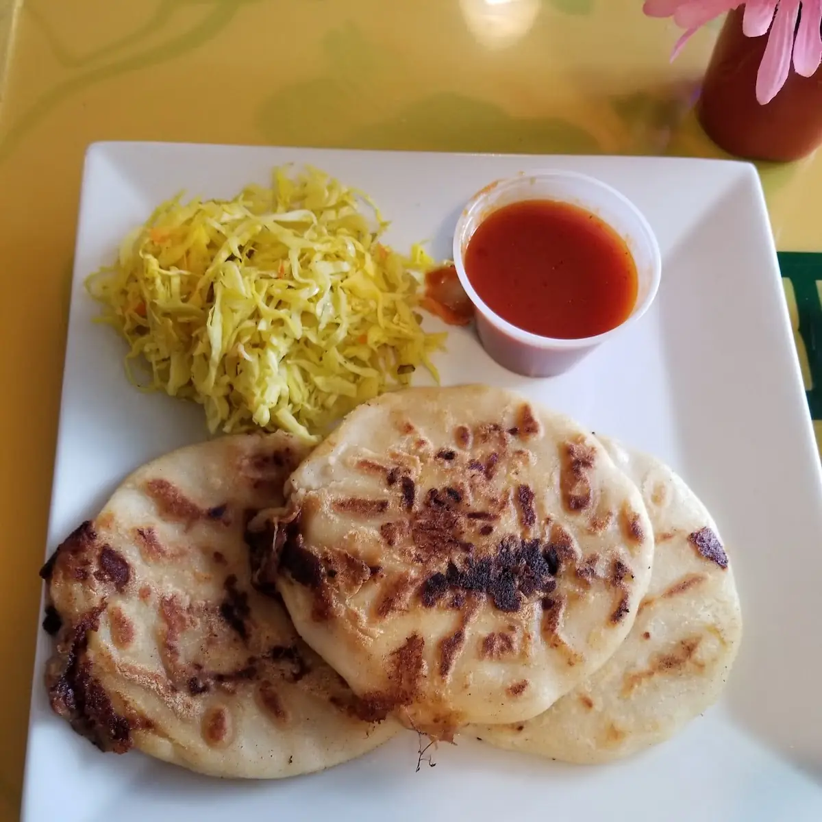 Pupusas Revueltas