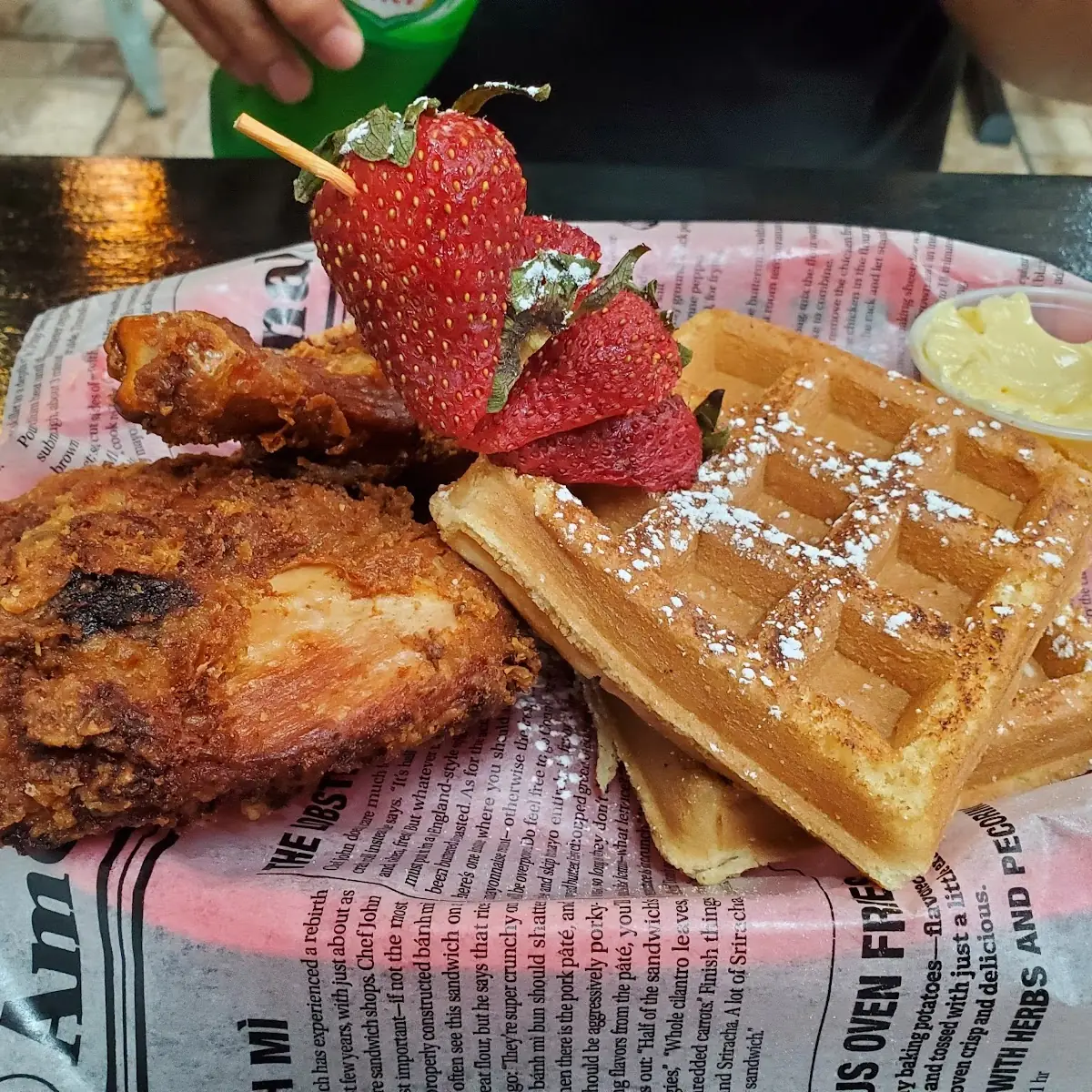 Crispy Chicken & Waffle