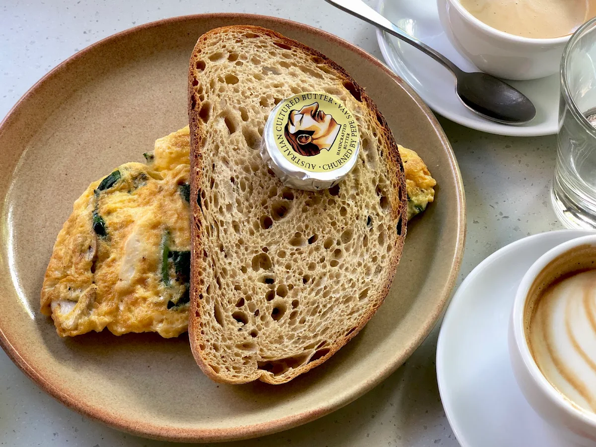 Egg Omelette w Toasted Sourdough, Uliveto
