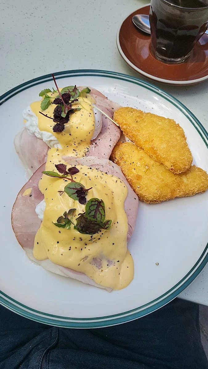 Eggs Benedict, Uliveto