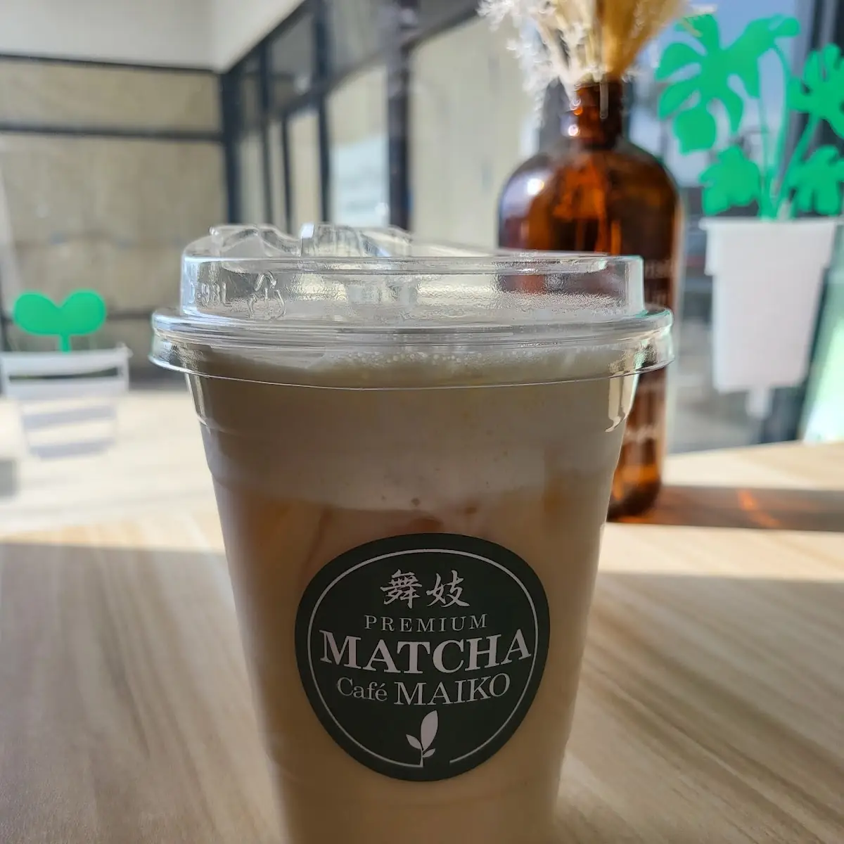 Green Milk Tea with Salted Cheese Foam