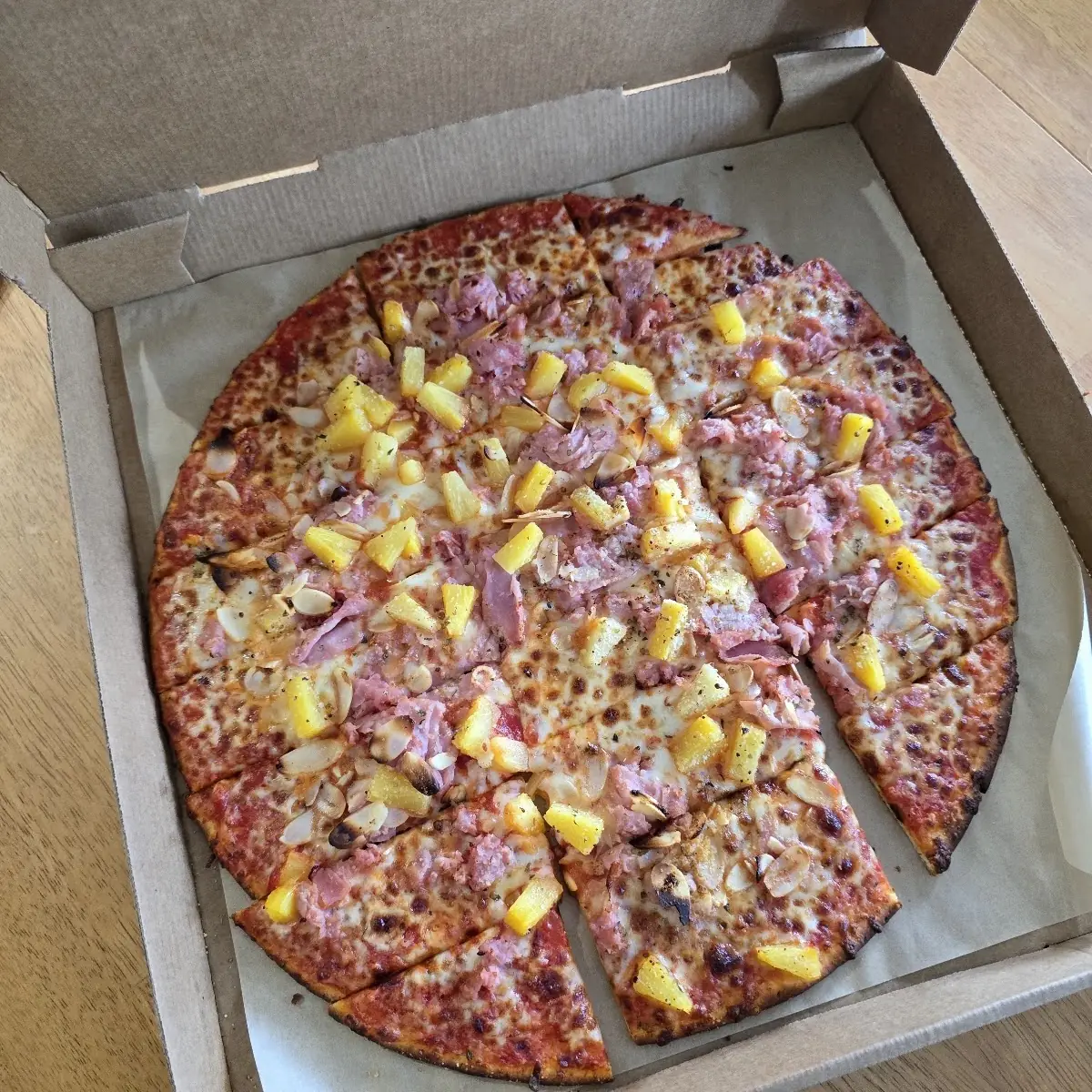 Hawaiian Pizza