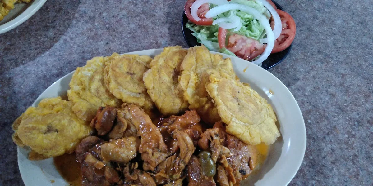 Pollo En Salsa