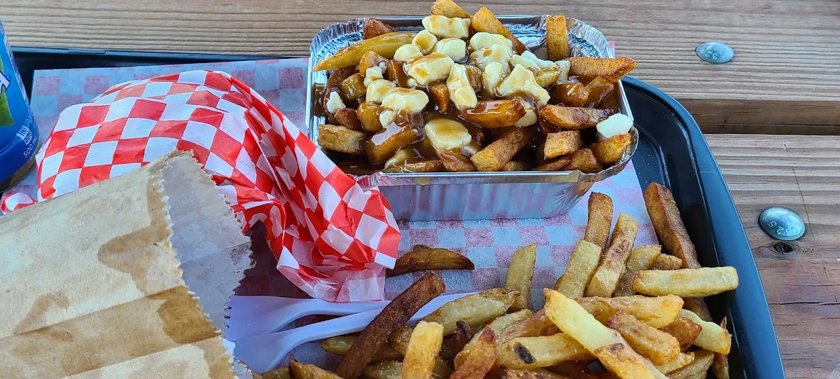 Poutine Frite Dek Burger
