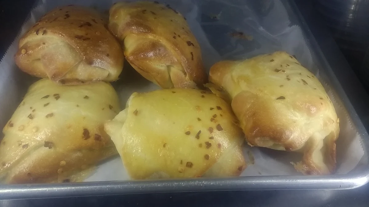 Ricotta N Roasted Red Peppers Pastry