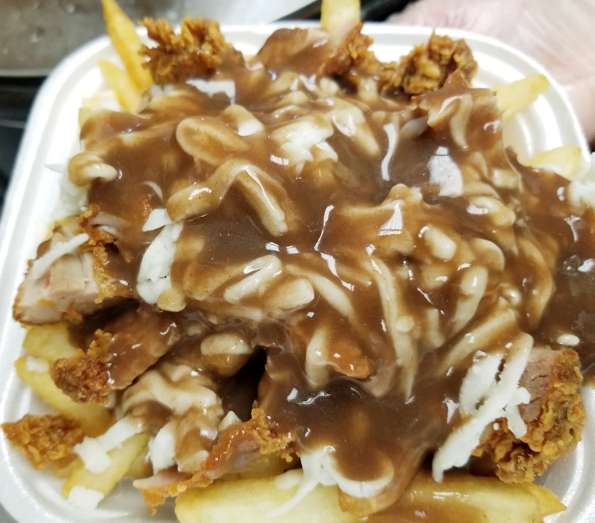 Chicken Poutine, Chicken World