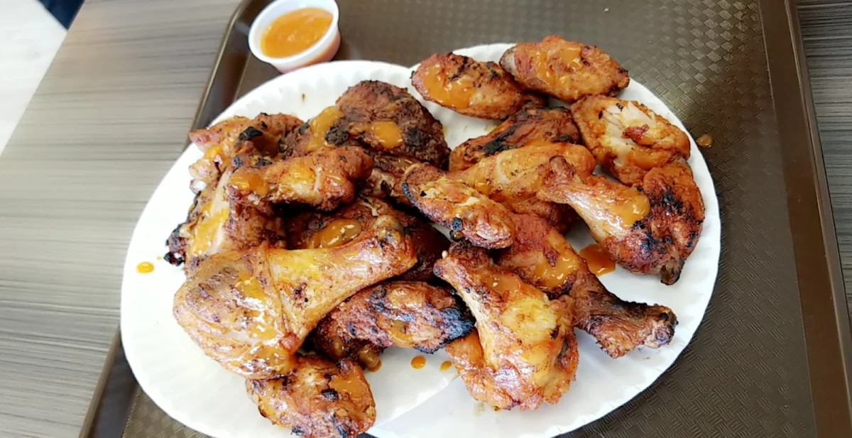 Chicken Wings, Chicken World