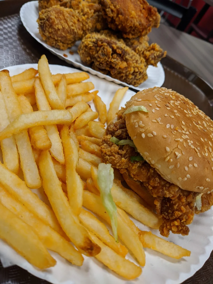 Highlights, Chicken World