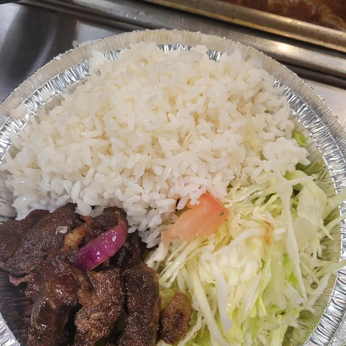Bistec Arroz Y Ensalada Verde