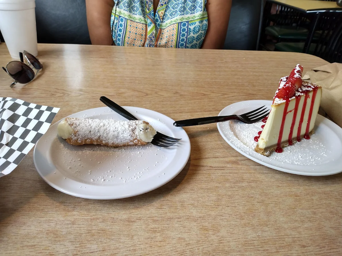 Cannolis and Cheese Cake