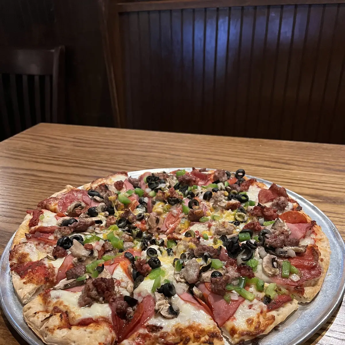 Specialty Pizza and Buffalo Wings Platter