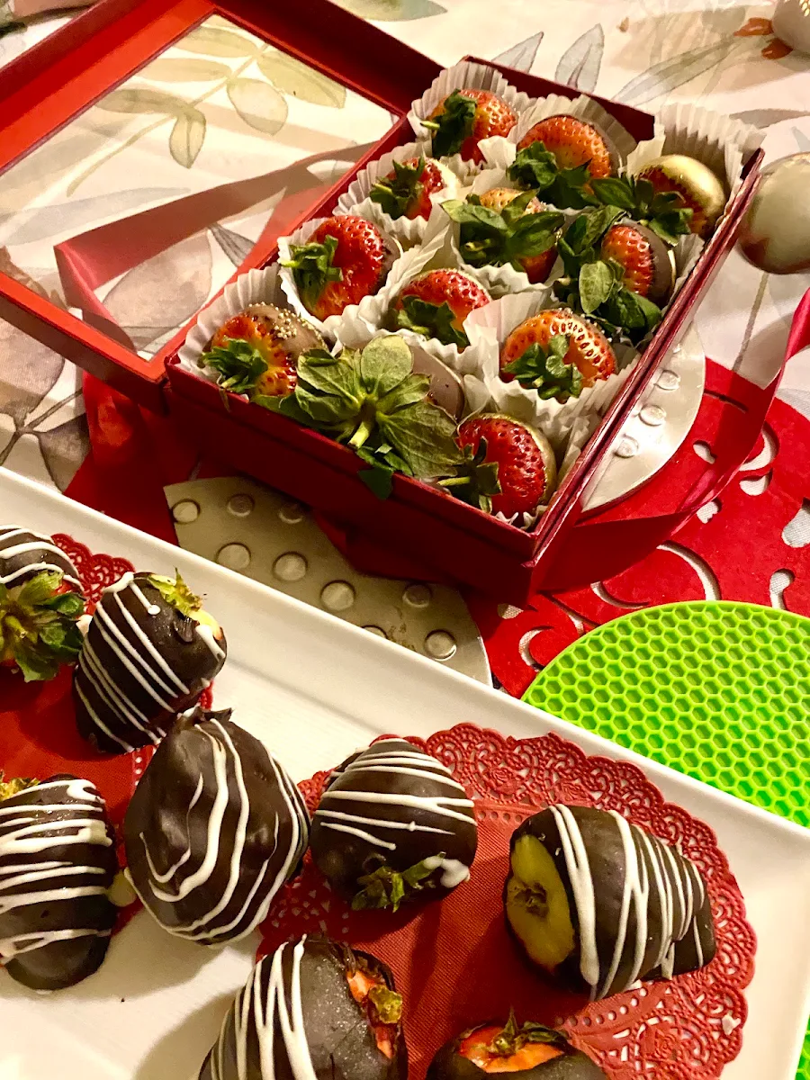 Dark Chocolate Covered Strawberries