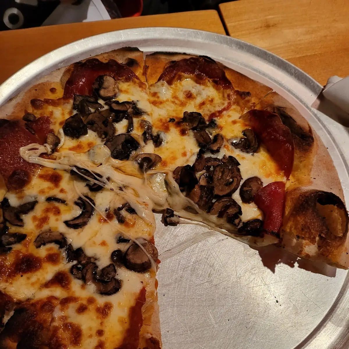 Mushroom Pepperoni Pizza