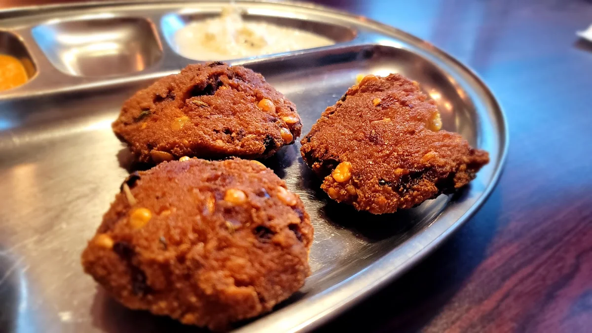 Spicy Masala Vada, Chettinad Dosa Palace