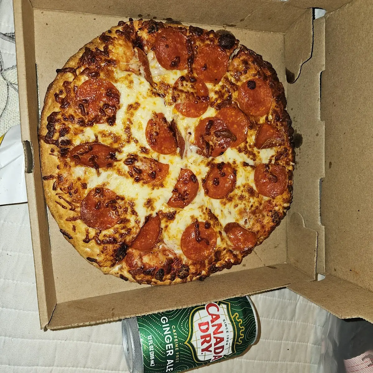 10 Inch Small Pepperoni Pizza with Can Soda