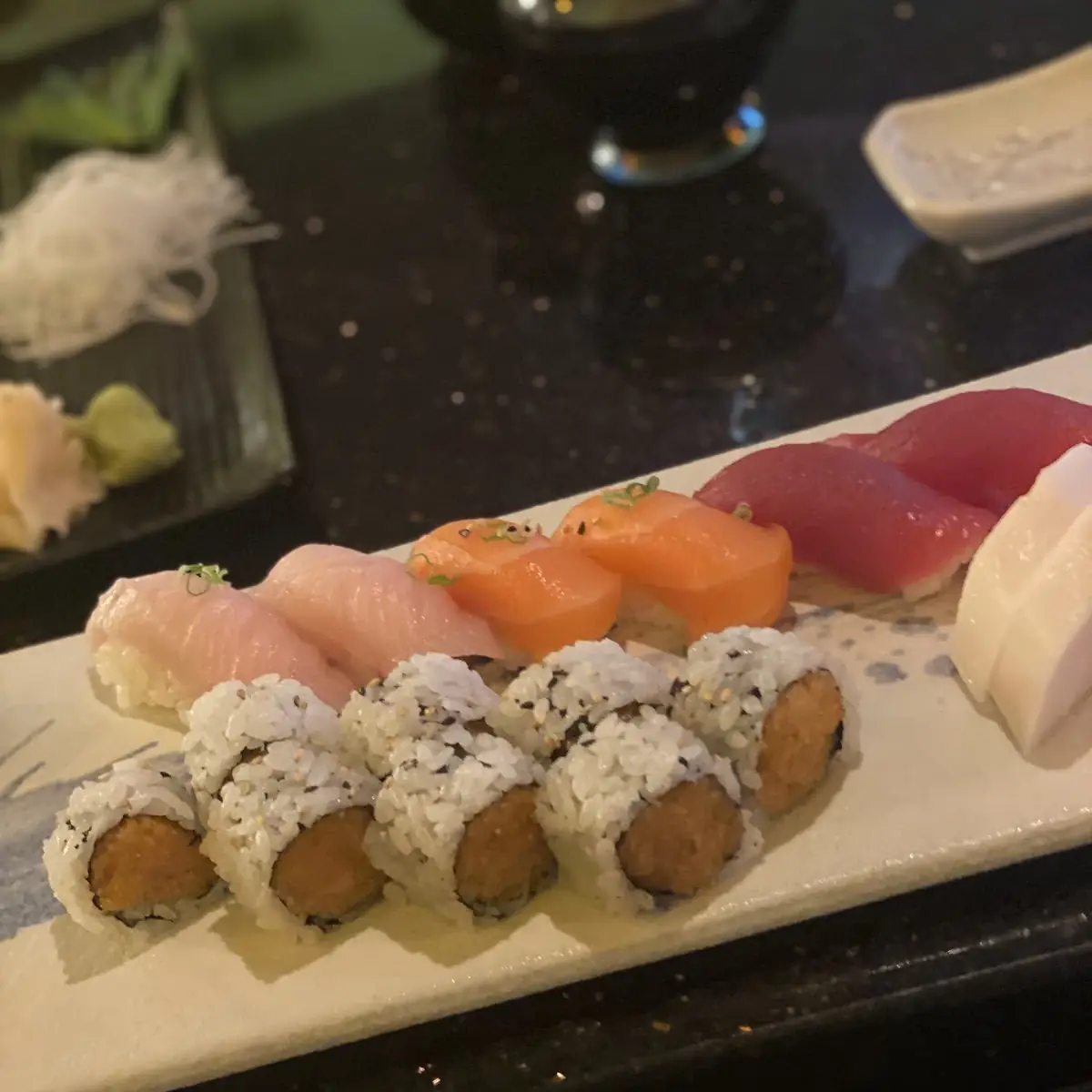 Hako Sushi Roll