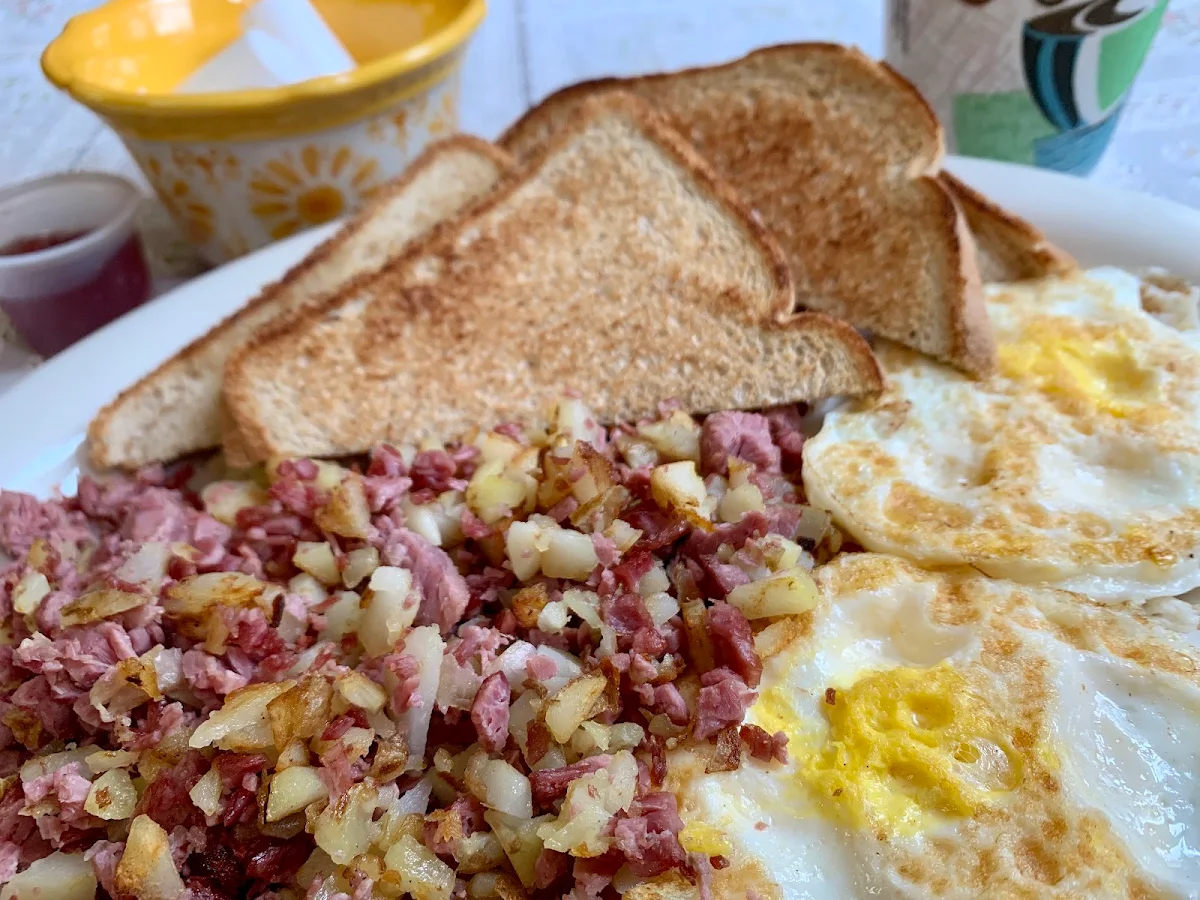 Corned Beef Hash Breakfast Plate