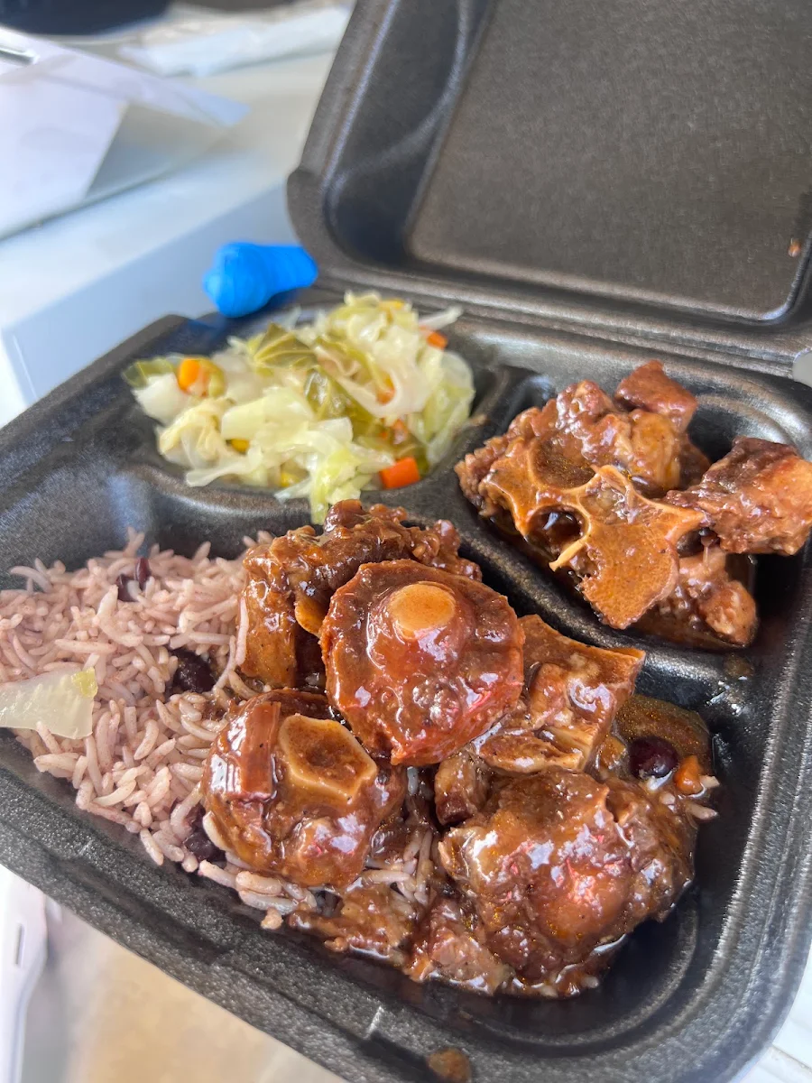 Lunch Special Oxtail