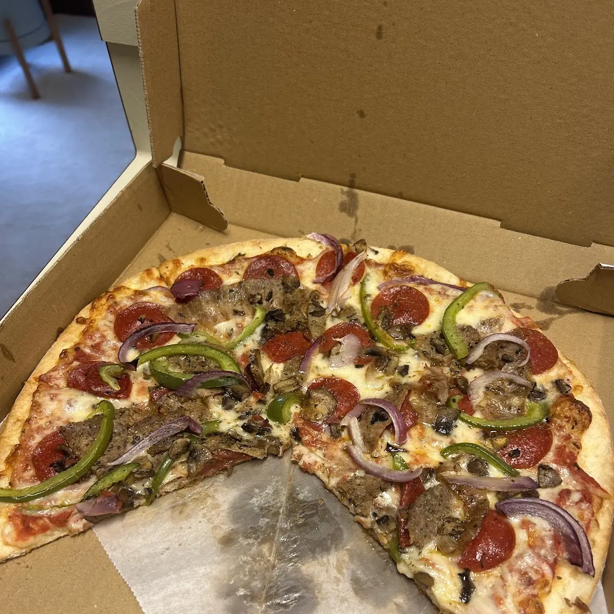Medium Supreme Pizza
