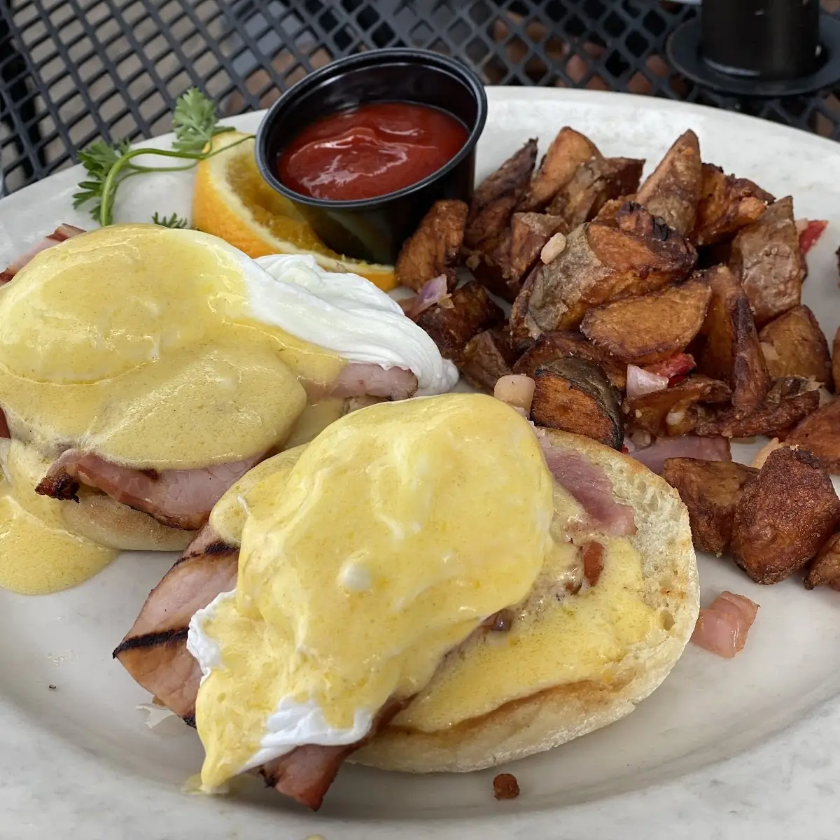 Eggs Benedict