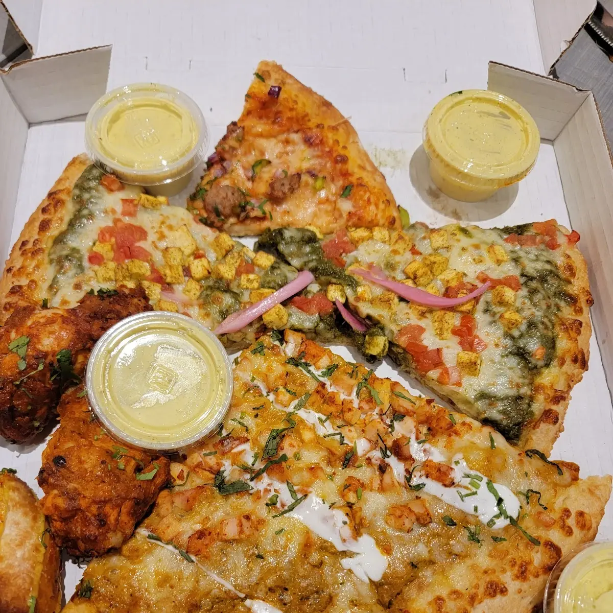 Butter Chicken Pizza