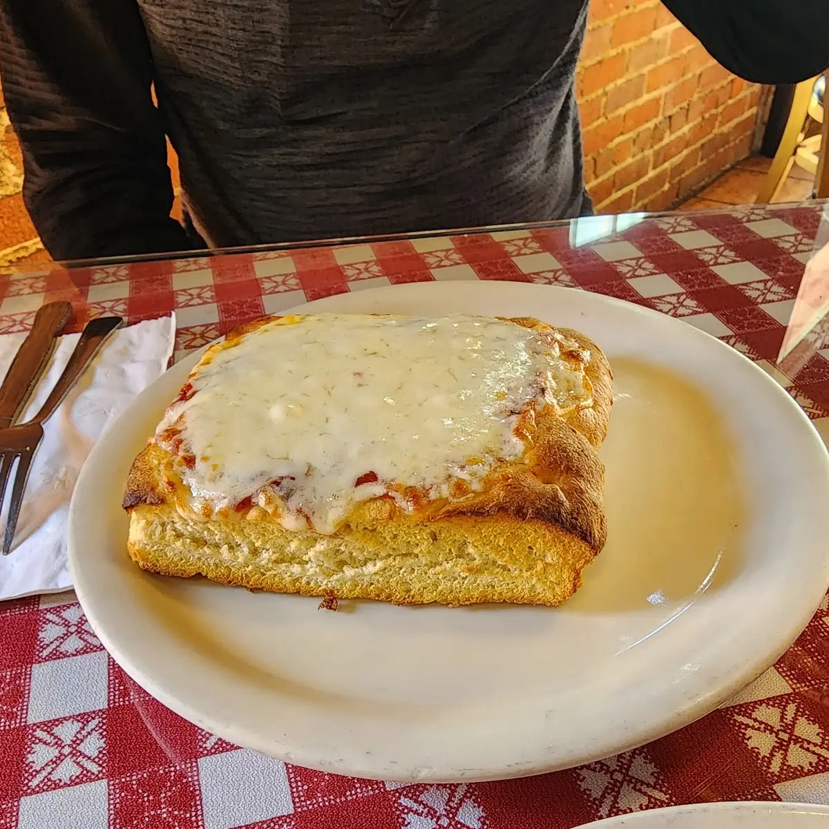 Chicago Deep Dish - Cheesy Pan Pizza
