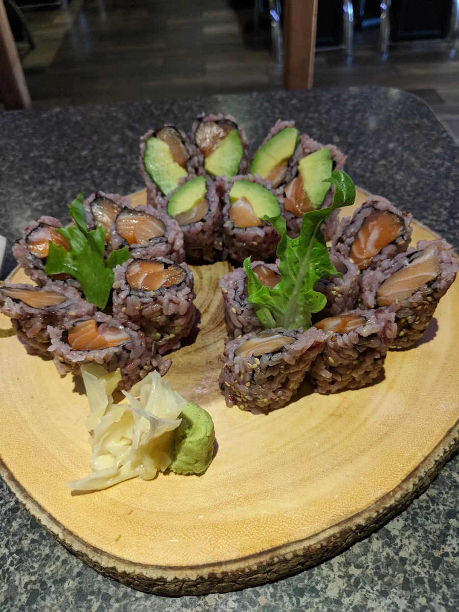 Salmon Maki Salmon Avocado Maki