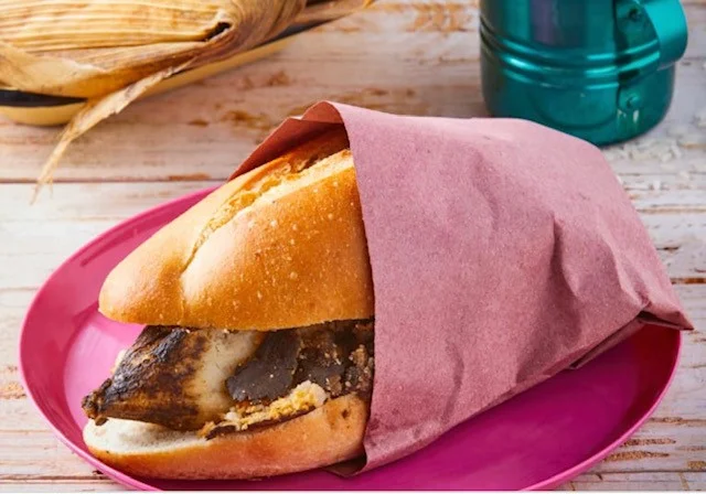 Torta de Mole Con Pollo, Tamaly Shop