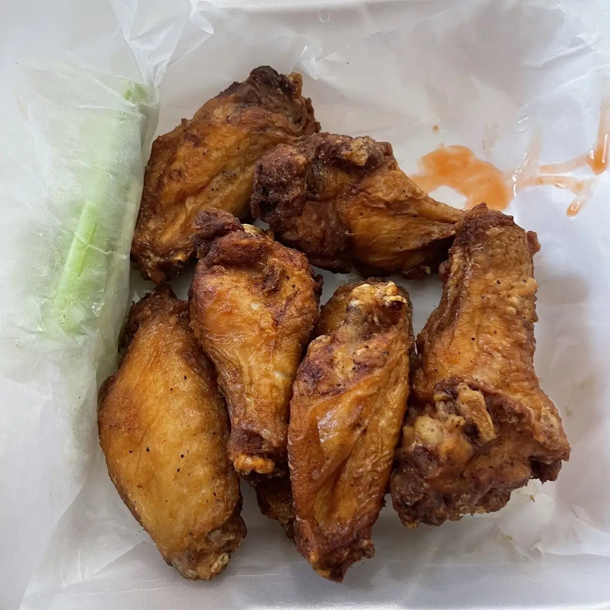 8 Chicken Wings