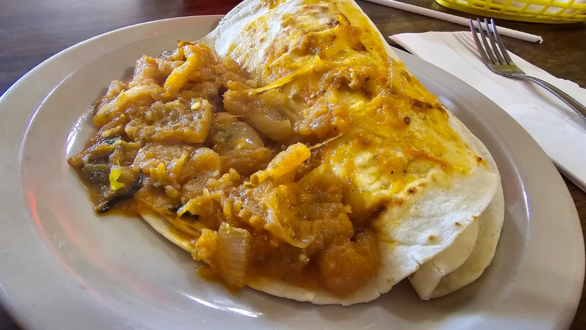 Chicharrones En Salsa