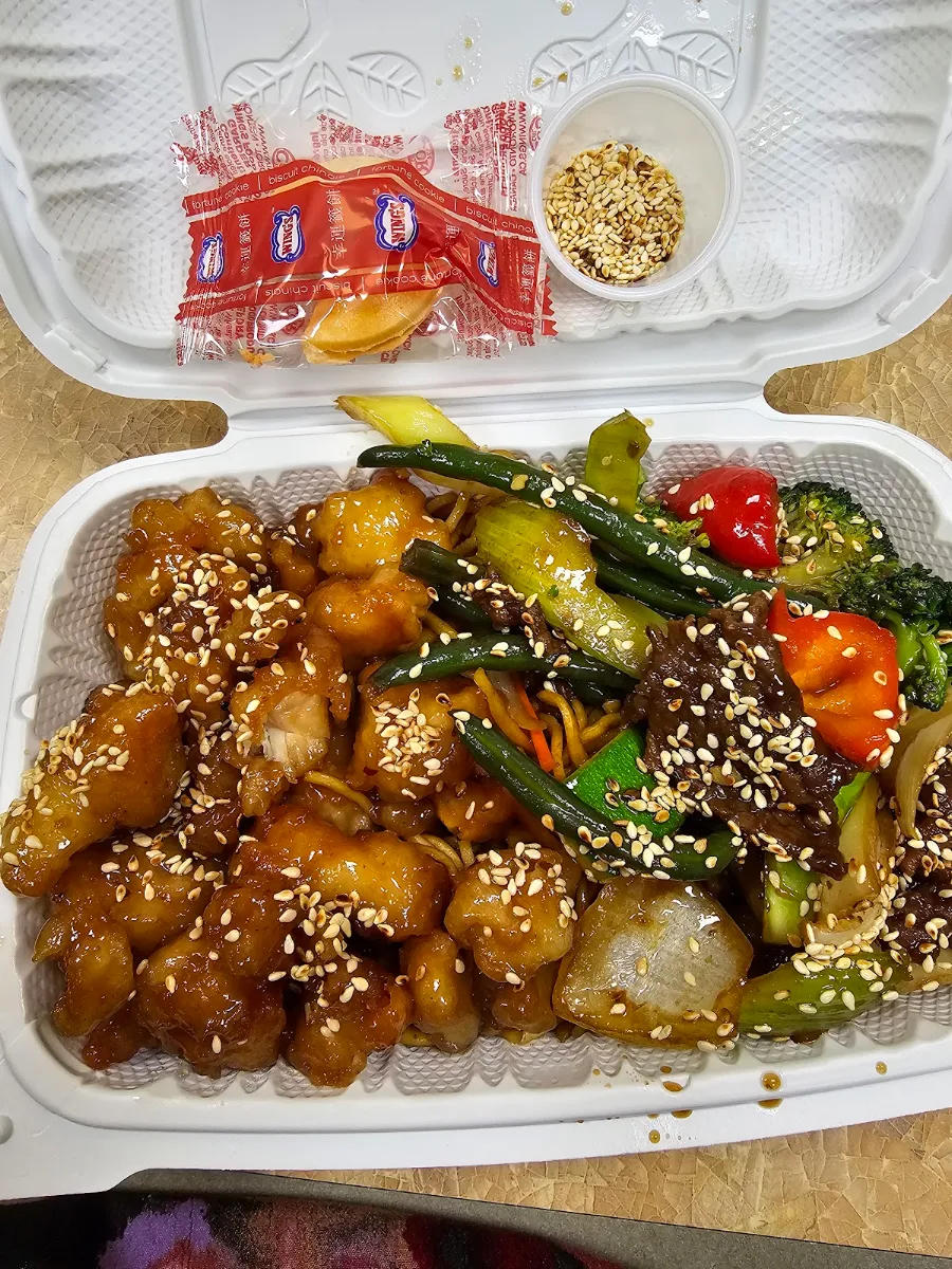 Sesame Chicken, Chilli Wok