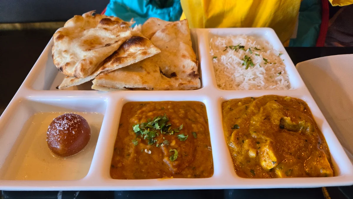 Thali, Atrangi - Pure Vegetarian Indian Cuisine