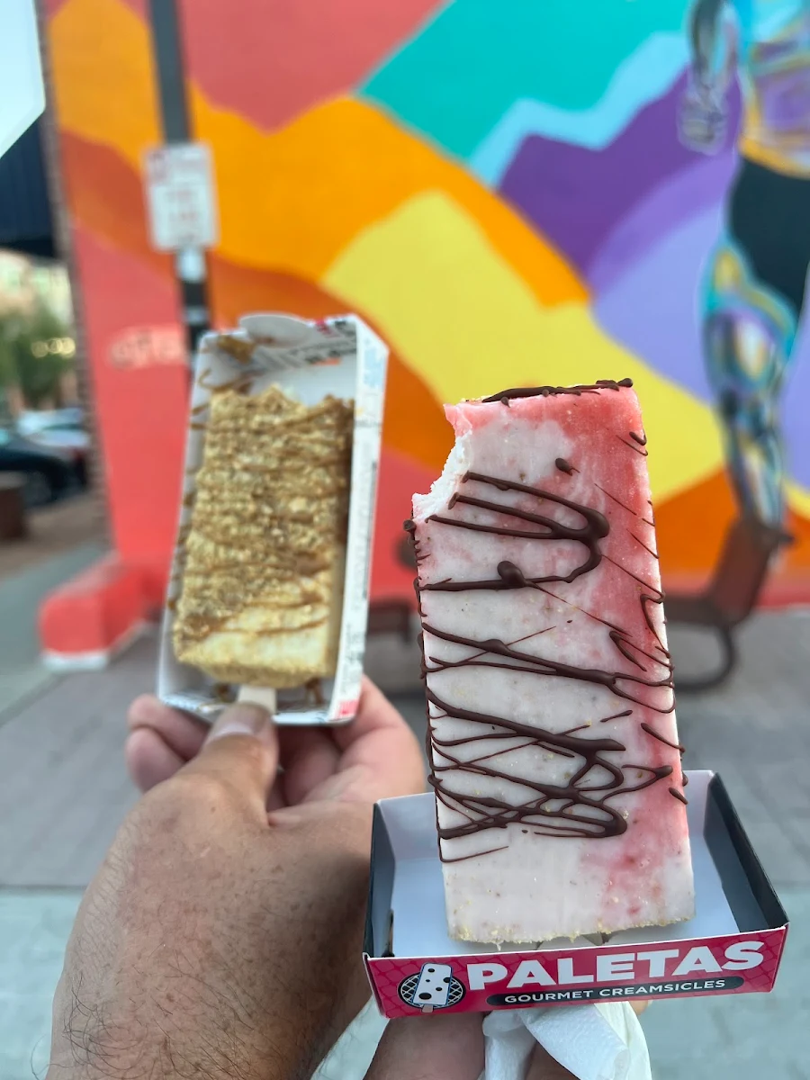 KeyLime Pie and Strawberry Cheesecake