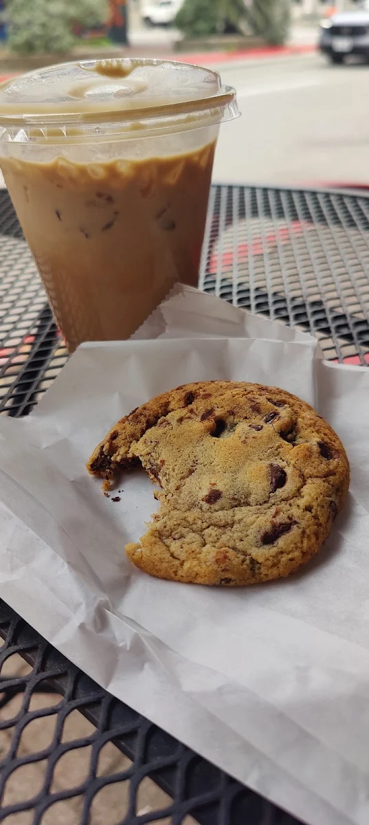 Chocolate Chip Cookie