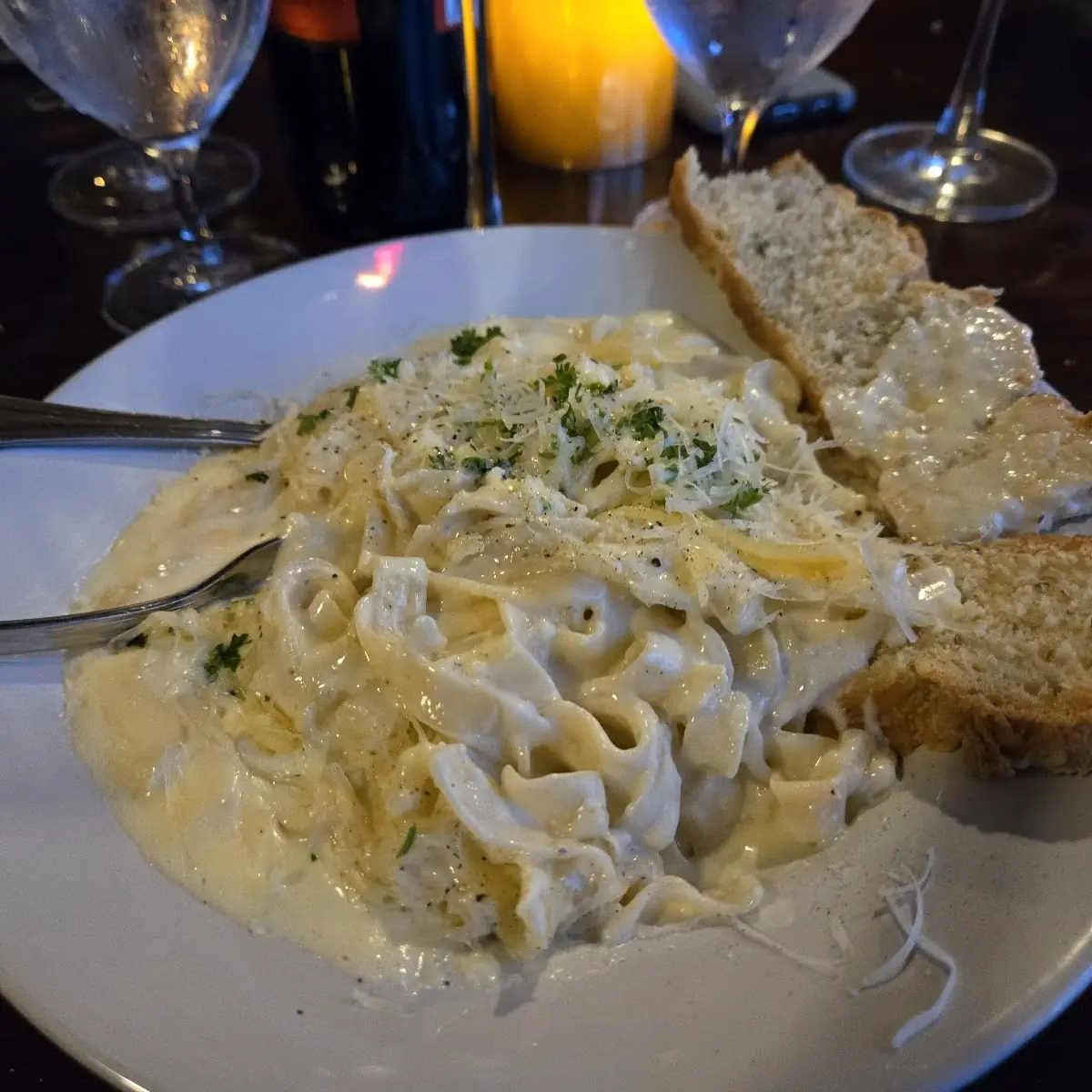 Fettuccine Alfredo