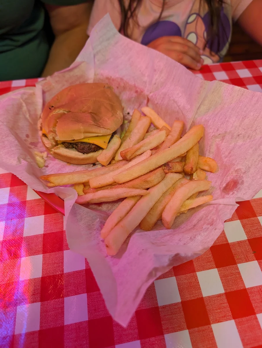 Kids Cheeseburger with Fries