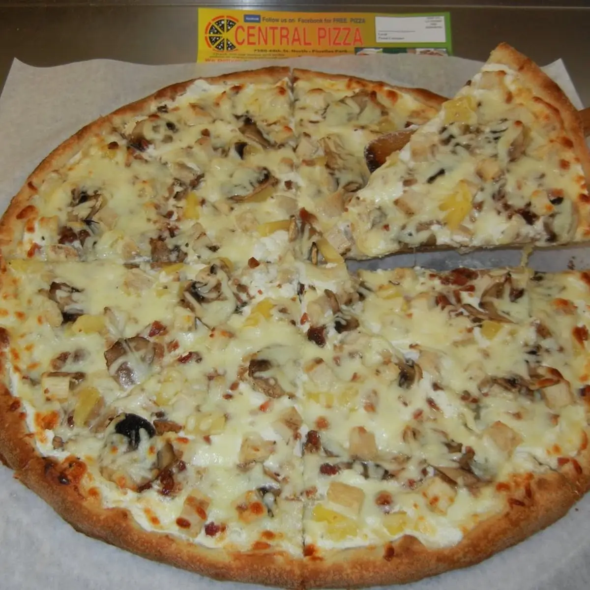 Creamy Cheesesteak Pizza