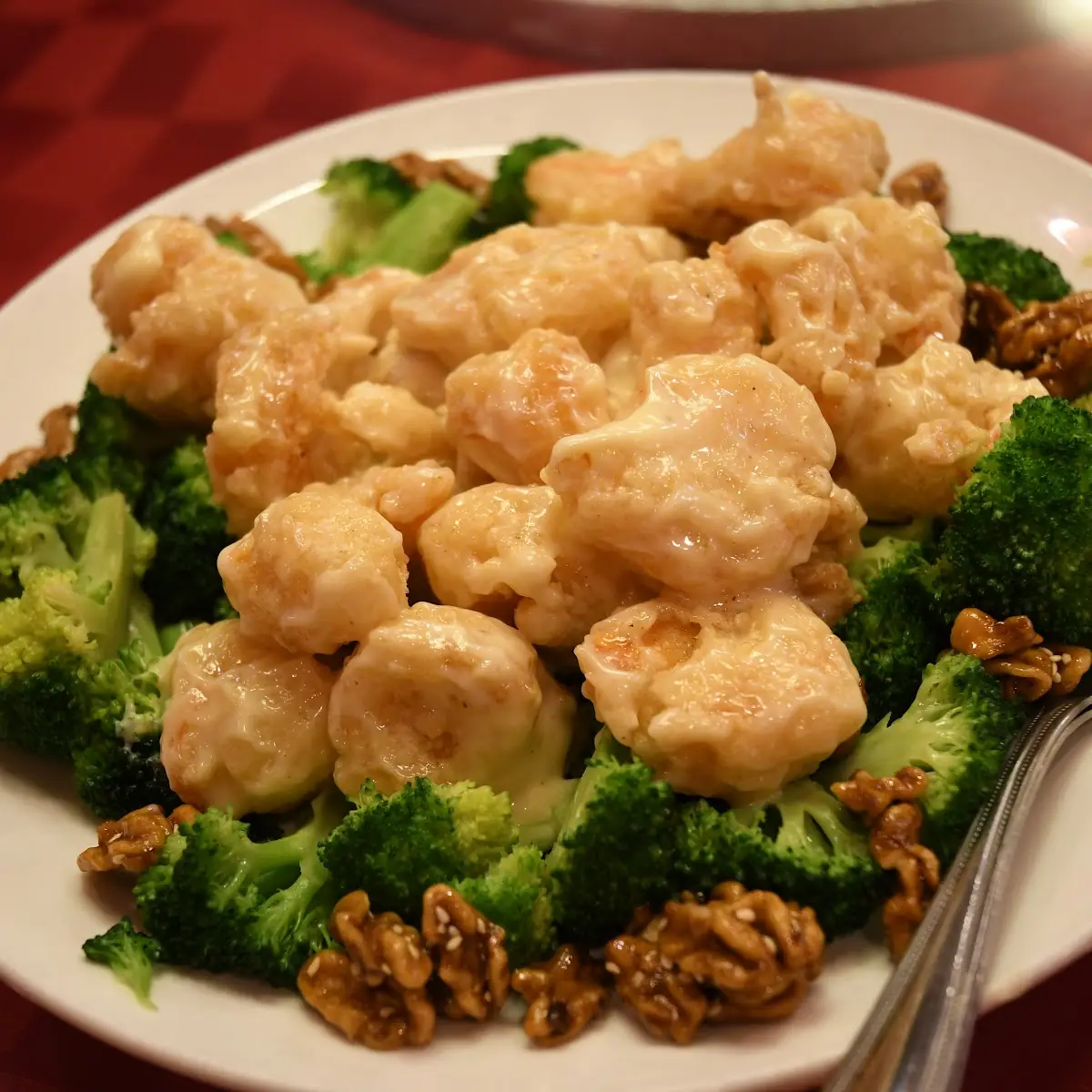 Jumbo Shrimp with Walnut in Mayonnaise Sauce